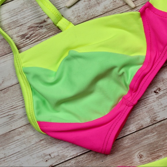 High quality Brazilian bikini set - top & bottom - Picture 4 of 13